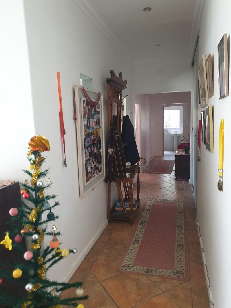 4 Bedroom Property for Sale in Humansdorp Eastern Cape